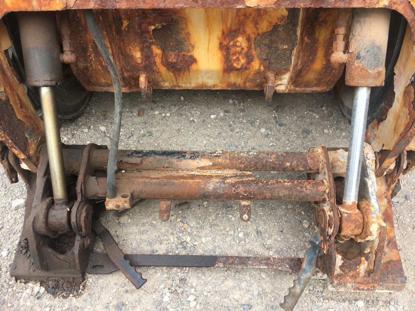 ./imagenes/INVOICE/2019/16561/MINICARGADOR CAT 242D PARA PARTES (3).JPG